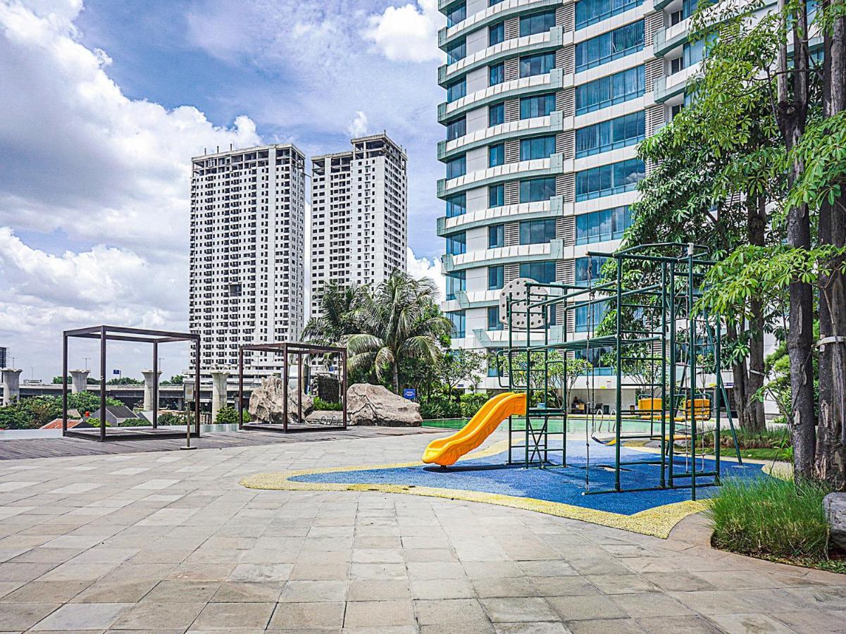 Oyo 90776 Fortune 88 Grand Kamala Lagoon Бекасі Екстер'єр фото